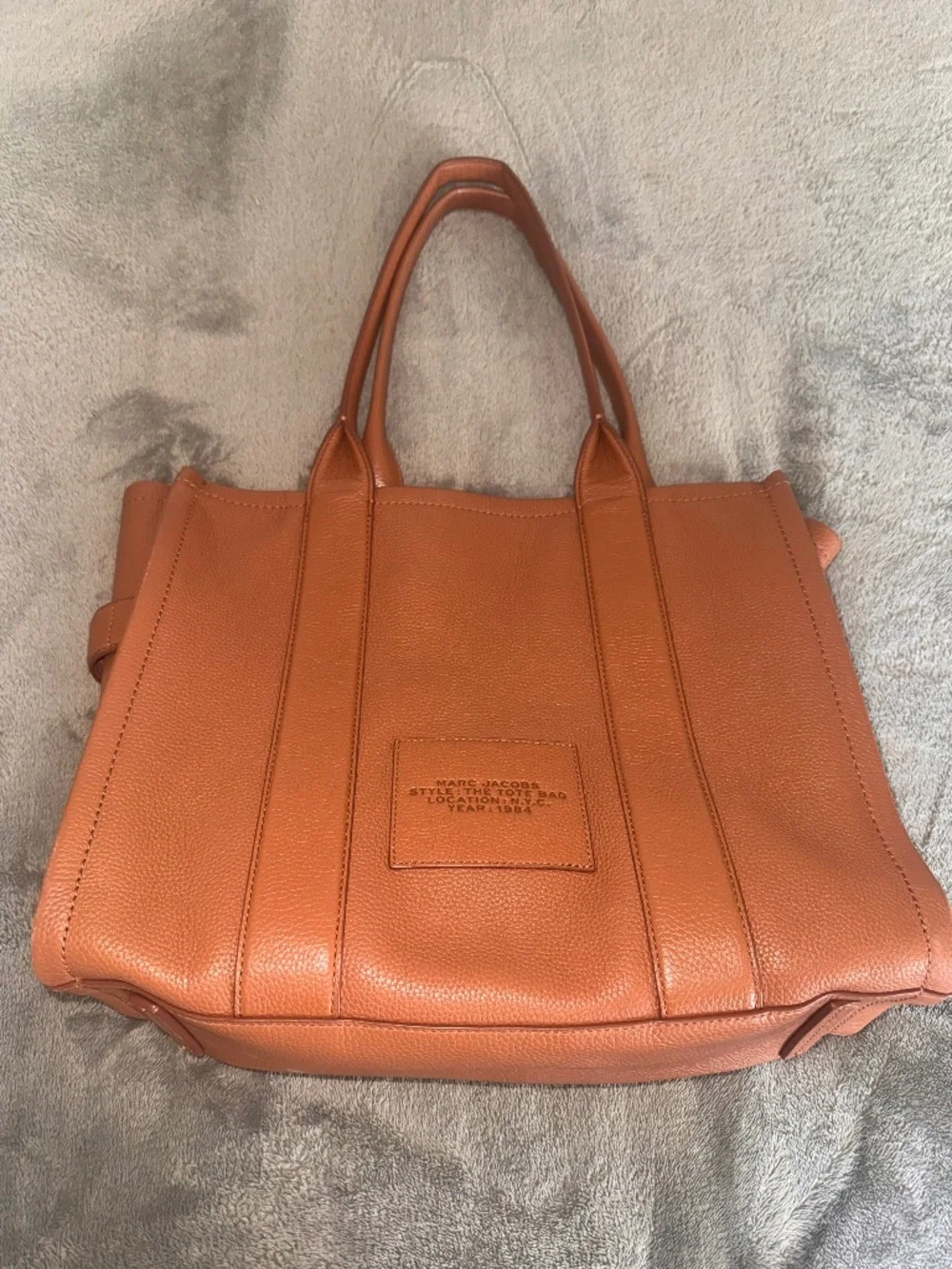 Marc Jacobs Brown Leather Tote Bag — Very Good Condition 🤎